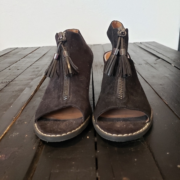 Madeline Girl Black Suede Heels Zipper Tassel 8 - Picture 2 of 6